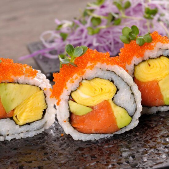 URAMAKI CALIFORNIA ROLL (8 UNITS)