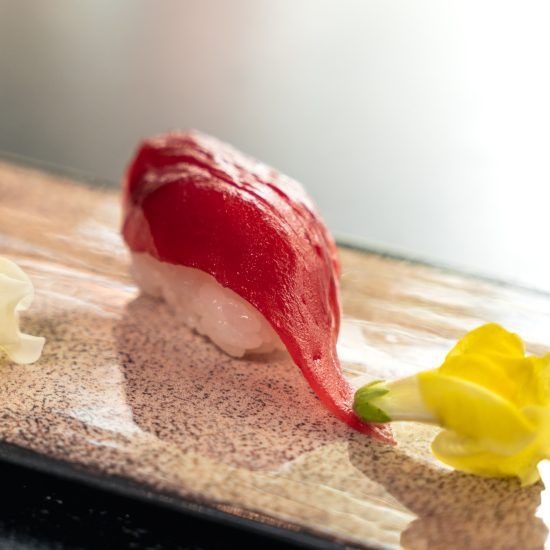 TUNA NIGIRI (8 PCS)